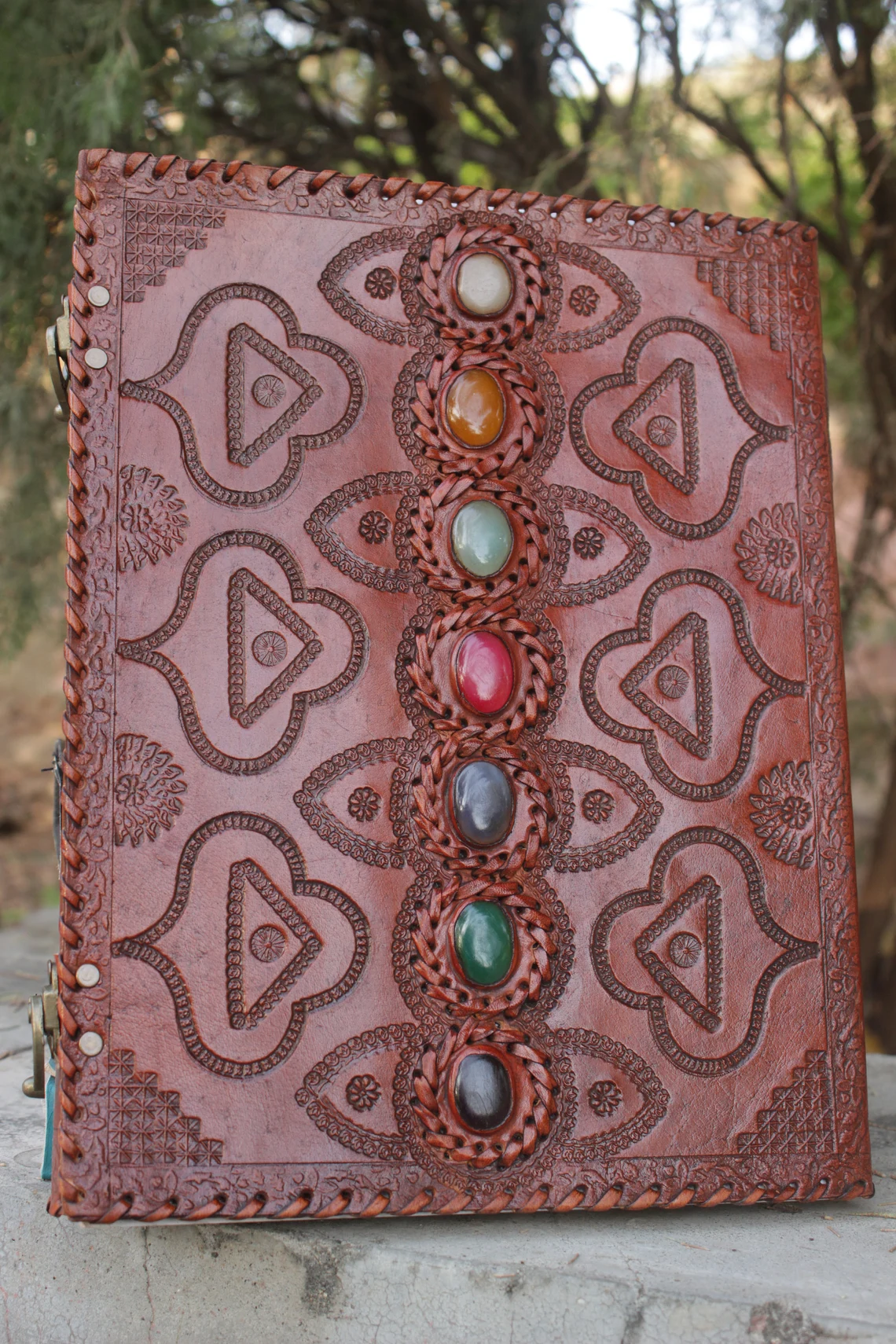 product-additional-image