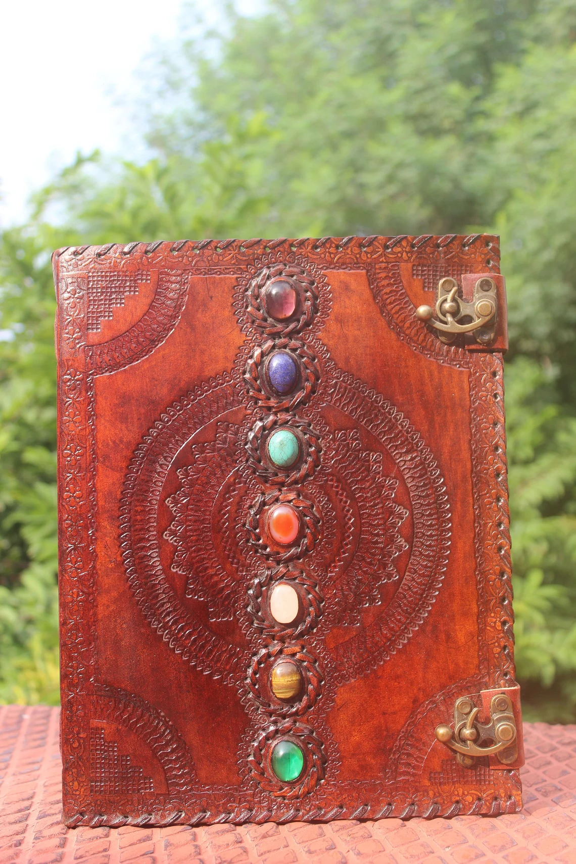 product-additional-image