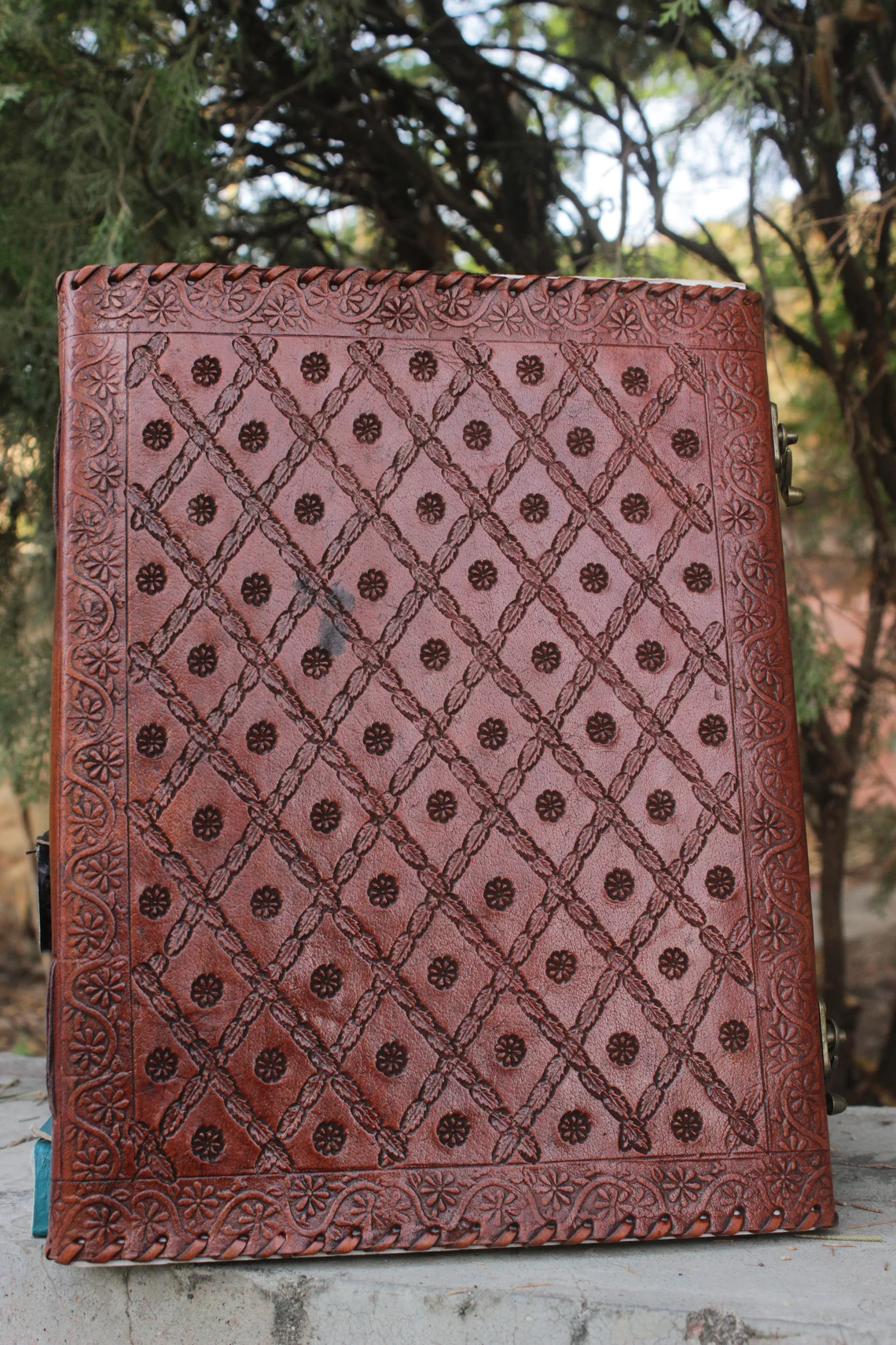 product-additional-image
